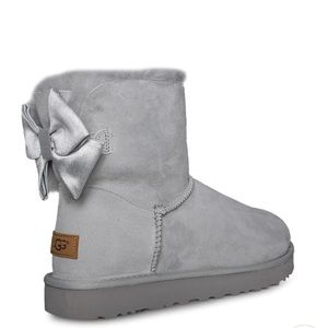 UGG MINI BAILEY BOW II GLAM Size 9